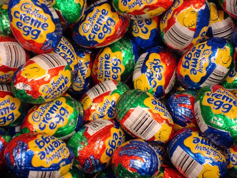 Easter Candy--what's good and what's bad? Here's a list of 17 popular candies ranked in order of nutritional makeup, from worst to best!!! Cadbury Eggs, Cadbury Creme Egg, Creme Egg, Crescent Roll Dough, Creamed Eggs, Easter Candy, Easter Chocolate, Favorite Candy, Easter Treats