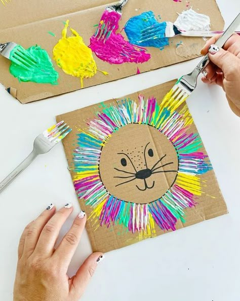 Lion Day Activities, Lion Art Projects For Kids, Lion Crafts For Kids, Lion Kids Crafts, Lion Craft, Daniel And The Lions, Easter Board, Toddler Arts And Crafts, Today Is The Day