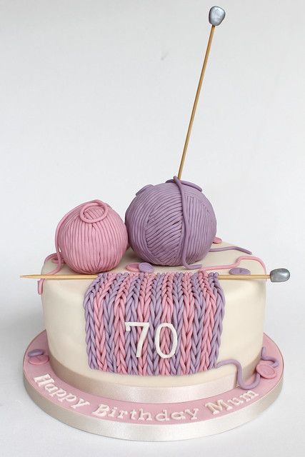 Knitting Themed Cakes, Cake Design 2023, Christmas Cakes Recipe, Birthday Cake For Mum, Knitting Cake, Fancy Birthday Cakes, 75 Birthday Cake, Sewing Cake, Cake Design Tutorial