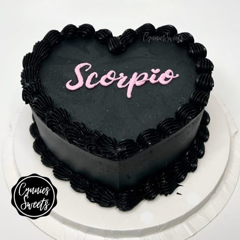 Scorpio Cake Birthdays Aesthetic, Black Valentines Cake, Scorpio Szn Cake, All Black Cake, Black Scorpio Cake, Black Cakes Birthday, Black And Pink Birthday Cake, Black Cake Ideas, Scorpio Season Cake