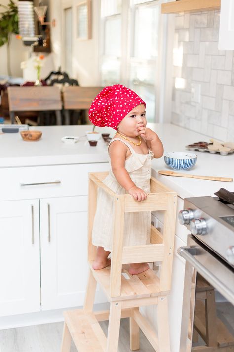 Diy Learning Tower, Learning Tower Diy, Toddler Kitchen Stool, Baby Ruth, Learning Tower, Diy Toddler, Diy Activities, Toddler Learning, Itty Bitty