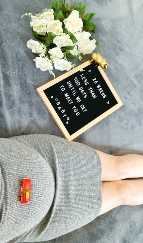 26 Weeks Pregnant Quotes, 25 Weeks Pregnant Photoshoot, Maternity Selfie, Bump Quotes, Pregnant Picture, Pregnancy Bump Photos, Weekly Pregnancy Photos, Beautiful Pregnancy Photos, 26 Weeks Pregnant