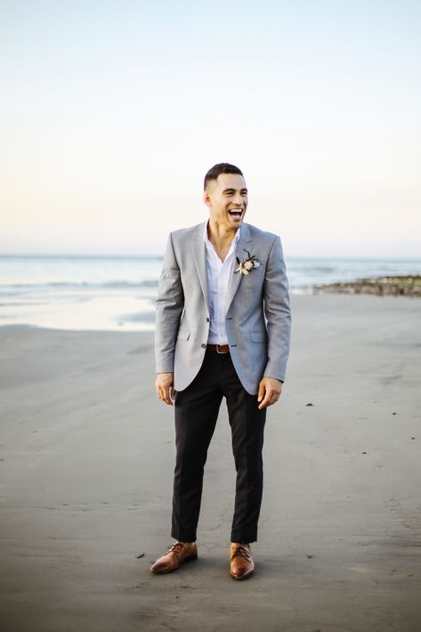 Modern Groom Attire, Casual Wedding Groom, Casual Wedding Suit, Stolen Kiss, Wedding Brunch Reception, Casual Groom Attire, Beach Wedding Groom, Groomsmen Ideas, Wedding Groomsmen Attire