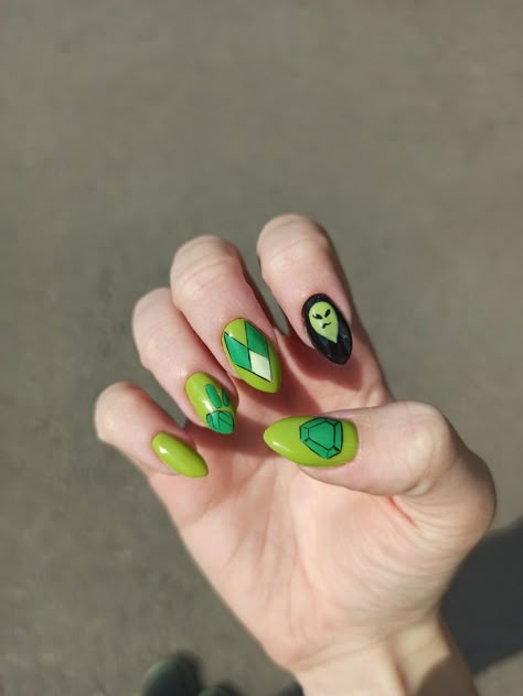 steven universe peridot Steven Universe Nail Art, Steven Universe Makeup, Steven Universe Nails, Universe Nails, Nerdy Nails, Nails Tech, Character Nail Art, Peridot Steven Universe, Anime Nails