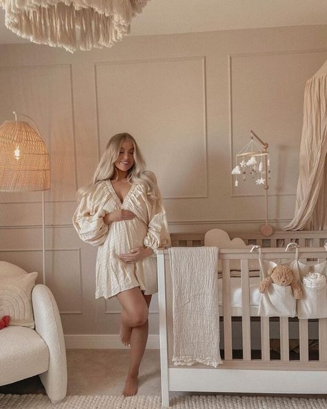 13+ *Gorgeous* 2024 Nursery Trends (That I'm Obsessed With) Gemma Louise Miles, Modern Girl Nursery, Neutral Nursery Rooms, Cozy Baby Room, Girly Nursery, Wholesome Living, Nursery Trends, Baby Room Neutral, Baby Room Themes