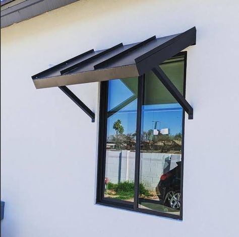 Awning Above Window, Metal Awnings Over Doors Door, Modern Awnings Door, Black Metal Awning Modern Farmhouse, Simple Awning Ideas, Decorative Metal Awnings, Modern Awnings Window, Black Window Awnings On House, Houses With Window Awnings