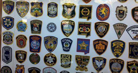 IL - Collection of Police Patches College Of Dupage, Police Workout, Swat Police, Patch Collection, Police Academy, Police Patches, Custom Patches, Patch Work, Toy Soldiers