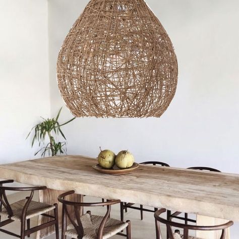 Large Boho Pendant Light, Diy Rope Pendant Light, Diy Rope Pendant Light Shade, How To Make A Rattan Lampshade, Boho Pendant Light Diy, Diy Rattan Chandelier, Diy Rattan Pendant Light Shade, Diy Rope Lamp Shade, Boho Chandelier Living Room