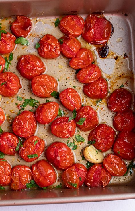 Roasted Grape Tomatoes Baked Grape Tomatoes, Recipes Using Grape Tomatoes, Blistered Grape Tomatoes, Grape Tomatoes Pasta, Dinner With Grape Tomatoes, Grape Tomato Sauce, Roasted Grape Tomato Recipes, Grape Tomatoes Recipes, How To Use Up Grape Tomatoes