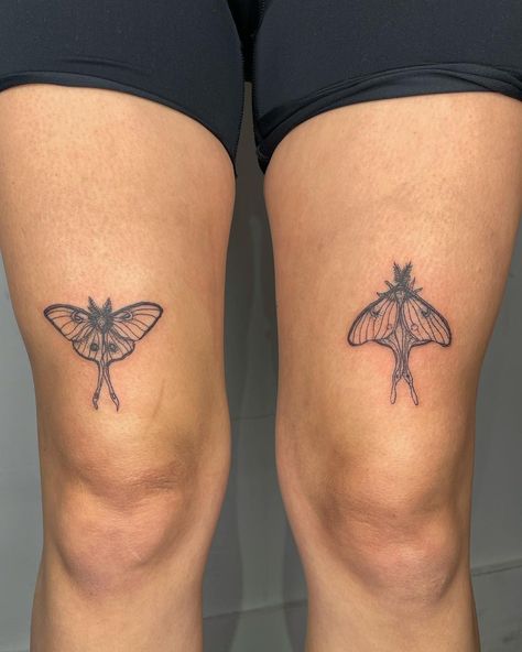 Luna Moth Tattoo, Tattoos Inspo, Cute Tats, Moth Tattoo, Handmade Clay Jewelry, Knee Tattoo, Matching Tattoo, Luna Moth, Ankle Tattoo