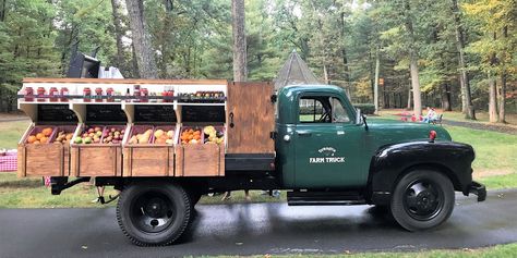 Farmers Market Truck, Produce Truck, Farm Truck Aesthetic, Vintage Farm Truck, Farm Stand On Trailer, Produce Stand Roadside, Truck Bed Farm Stand, Farm Utility Vehicle, Farmers Market Booth