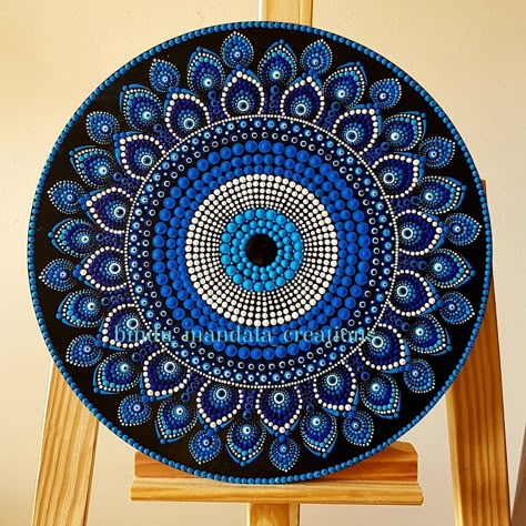 Mandala Canvas Painting Easy, Evil Eye Dot Mandala Art, Dot Mandala Art For Beginners, Evil Eye Mandala, Mirror Mandala, Lippon Art, Pencil Drawings Of Love, Eye Mandala, Dot Mandala Art