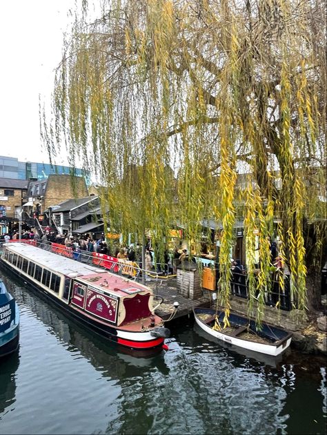 camden lock london travel streets photography inspo aesthetic winter cities Camden Aesthetic, Photography Inspo Aesthetic, Clapham London, Streets Photography, Uk Aesthetic, Waterloo Sunset, London Camden, Skyline Tattoo, Camden Lock