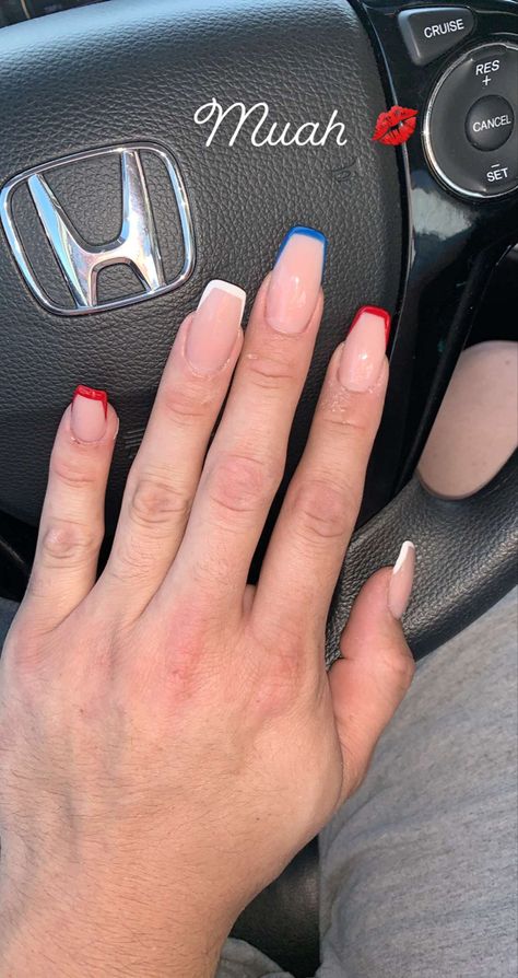 Simple Fourth Of July Nails Coffin, 4th Of July Nails No Design, Fourth Of Nails 4th Of July, Summer Fourth Of July Nails, Red White And Blue Graduation Nails, Coffin Fourth Of July Nails, Easy Fourth Of July Nails To Do At Home, Forth Of July Simple Nails, 4tn Of July Nails