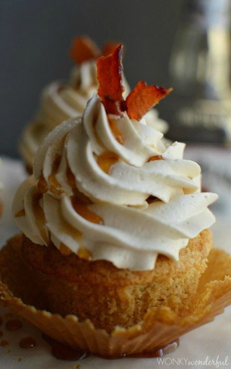 Crazy Cupcake Flavors, Bacon Cupcakes Recipe, Boozy Cupcakes Recipes, Maple Glazed Bacon, Bourbon Cupcakes, Maple Cupcakes, Maple Desserts, Movie Recipes, Maple Bacon Cupcakes