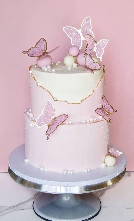 Gökkuşaği Pasta, Tårta Design, Small Birthday Cakes, Butterfly Birthday Cakes, Pink Birthday Cakes, 18th Birthday Cake, Mini Cakes Birthday, Beautiful Birthday Cakes