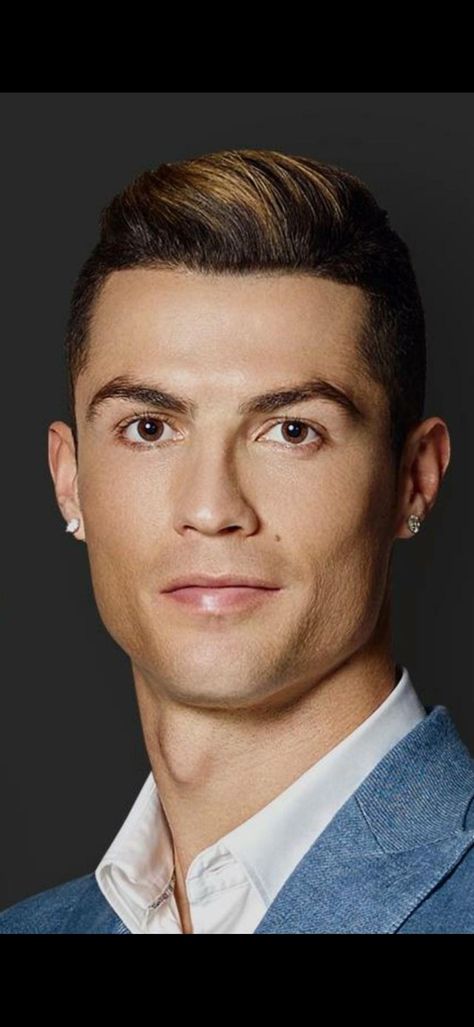 Close-up Face pic of Cr7 for drawing Cristiano Ronaldo Face Drawing, Ronaldo Face Photo, Ronaldo Face Drawing, Cristiano Ronaldo Face, Ronaldo Pic, Cr7 Drawing, Cr7 Photos, Football Drawings, Sketch Mouth