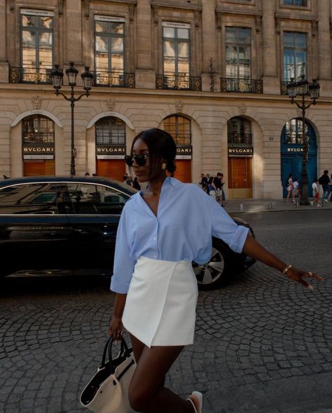 15+ Old Money Outfits You Need To Copy This Summer - By Lisa Fonde City Break Outfit, Chique Outfit, Europe Outfits, Italy Outfits, Corporate Outfits, Neue Outfits, Paris Outfits, Summer Fashion Outfits, Vacation Outfits