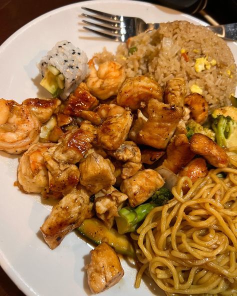 Hibachi Aesthetic, Chicken Hibachi, Hibachi Recipes, Foods With Iron, Soul Food Dinner, Pasta Dinner Recipes, Food Spot, Food Babe, People Food