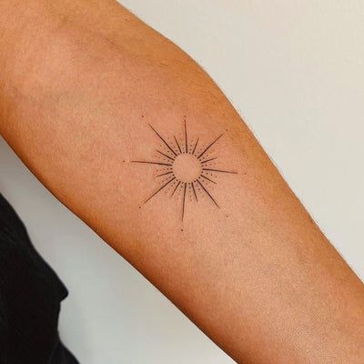 Here you can find all of Inkster's temporary tattoos. All tattoos are waterproof, easy to apply and consist exclusively of safe ingredients. Sun Tattoo On Hand, Sun Ornament, Tattoo Sonne, Tattoo Chest, Minimal Tattoo Design, Single Needle Tattoo, Om Tattoo, Hand Poked Tattoo, Sun Tattoos