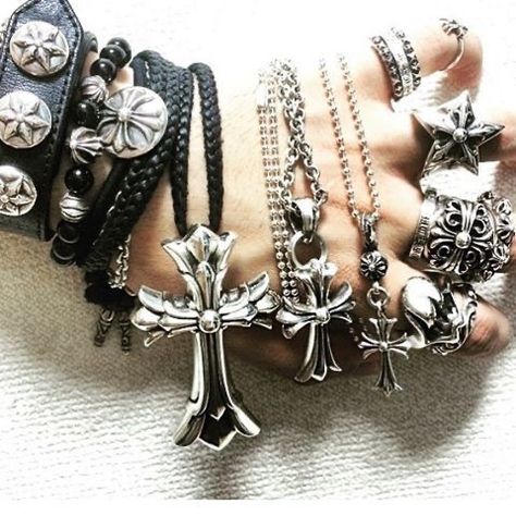 Goth Accessories Jewellery, Ria Core, Goth Accessories, Classy Jewelry, Funky Jewelry, Fashion Baby, Chrome Hearts, Dream Jewelry, Pretty Jewellery