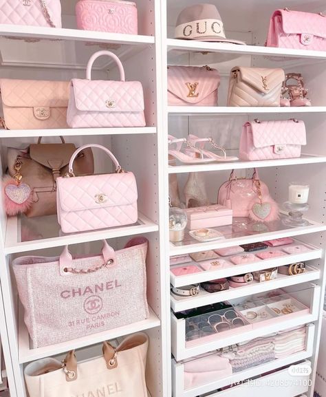 Pink Lifestyle, Pretty Pink Princess, Luxury Bags Collection, Let's Pretend, Pink Life, Girly Bags, Pink Girly Things, Pink Vibes, Fancy Bags