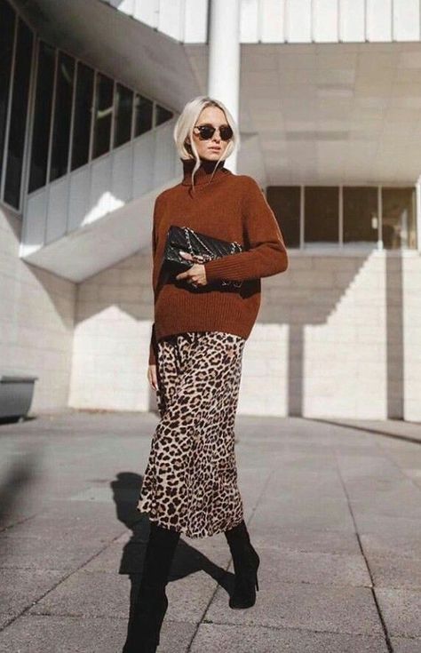 10 Winter Outfits, Autumn Palette, Fest Outfits, Outfit Chic, Leopard Print Skirt, Dresses Casual Winter, Leopard Skirt, Bohol, Winter Trends