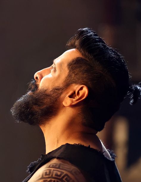 Chiyan Vikram Wallpaper, Vikram Actor Chiyaan, Chiyan Vikram, Hipster Haircuts, Chiyaan Vikram, Hipster Haircuts For Men, Shayri Quotes, Sivakarthikeyan Wallpapers, Kgf Photos Hd