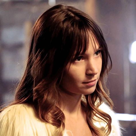 Dominique Provost-Chalkley as Waverly Earp Wynnona Earp, Katherine Barrell, Waverly Earp, Dominique Provost Chalkley, Dominique Provost, Layered Hair With Bangs, Wynonna Earp, Female Face, English Actresses