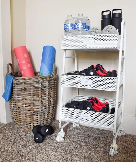 Peloton Accessories, Home Workout Space, Small Home Gym Ideas, Gym Organizer, Accessories Organization, Small Home Gym, Workout Room Home, Home Gym Garage, Yoga Ashtanga