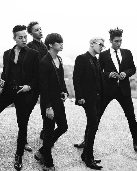 Bigbang Wallpapers, Bigbang Yg, Big Bang Kpop, G Dragon Top, Gu Family Books, Flower Road, Big Bang Top, Very Important Person, Vip Bigbang