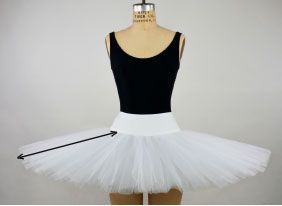 Tutu Pattern, Salsa Dancing Outfit, Tulle Skirt Tutorial, Modern Dance Costume, Pancake Tutu, Tutu Tutorial, No Sew Tutu, How To Make Tutu, Tutu Ballet