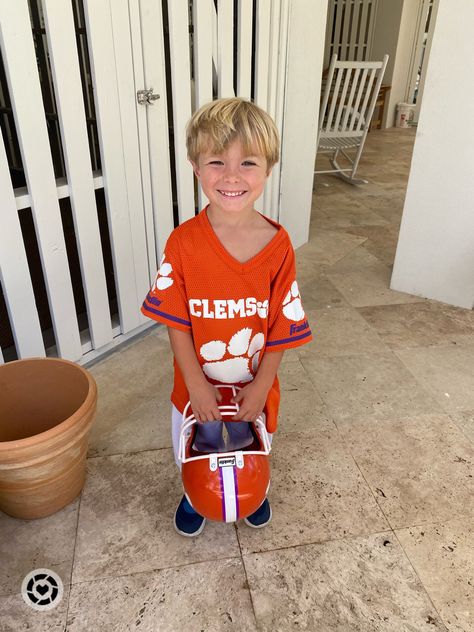 Halloween costume for toddlers, football player costume Football Player Costume, Football Costume, Toddler Football, Dream Future, Boy Halloween Costumes, Toddler Halloween Costumes, Football Kids, Football Boys, Boy Costumes