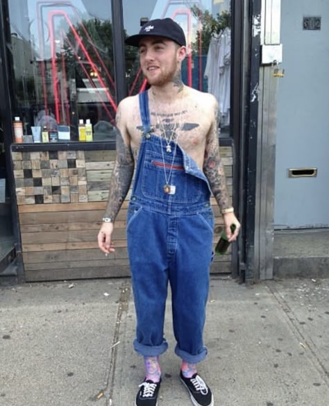 Mac Miller Style Outfits, Chess Tattoos, Mac Miller Merch, Blue Slide Park, Boys Overalls, Mac Collection, Best Mac, Mac Miller, Beautiful Person