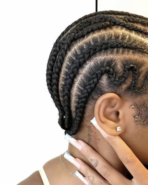 Conrows Lines Natural Hair, Fancy Cornrows, Cornrows Natural Hair No Extensions, Conrows Lines Natural Hair Short, Big Cornrows, Cornrows Natural Hair, Cornrows Styles, Protective Hairstyles For Natural Hair, Braided Cornrow Hairstyles