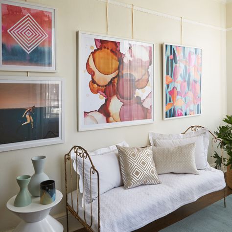 Try a Picture Rail, Spare Your Art-Filled Walls from Nail Holes | Architectural Digest Picture Rail Ideas, Picture Rail Hanging, Picture Rail Molding, Picture Rails, Room Decor Neutral, Picture Molding, Living Room Decor Neutral, Hang Pictures, Picture Rail