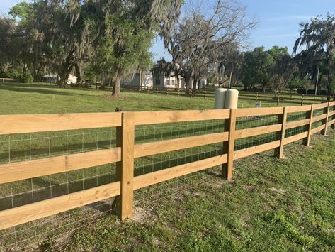 3 Rail Farm Fence with wire - Installed by Arden Fence Company, Brandon FL Country Style Fencing, Farm Fences And Gates Country Life, Farm Style Fence Ideas, Pasture Fence Ideas, Farm Fencing Ideas Country Life, Western Fence Ideas, Wood Farm Fence, 3 Rail Fence With Wire, Country Fences And Gates