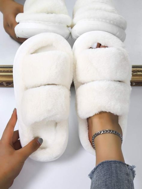 Cute Shoes Comfy, Vanilla Girl Shoes, Cute Slippers Fluffy, Cute Slippers Women, White Fluffy Slippers, Plain Bedroom, Fluffy Bedroom, Trendy Slippers, Cheap Slippers