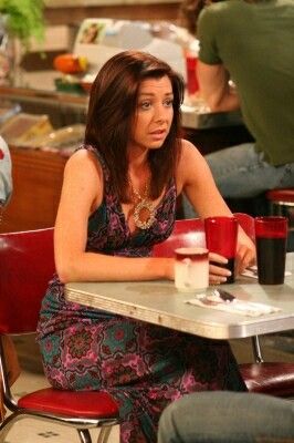 Lily Aldrin style 2000’s Outfits, Lily Aldrin, Perfect Hair Color, Alyson Hannigan, Princess Hairstyles, Hair Color Highlights, How I Met Your Mother, Fashion Tv, Mother And Father