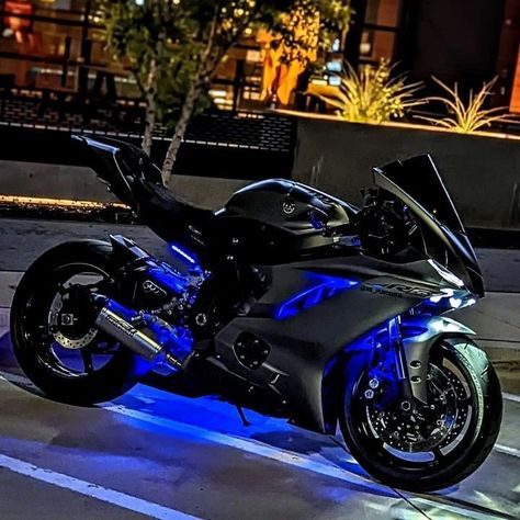 Blue Motorcycle Helmet, Yamaha R6 Black, Neon Motorcycle, Moto Ninja, Purple Motorcycle, Ninja Motorcycle, Pink Motorcycle, Cr7 Wallpapers, Blue Motorcycle