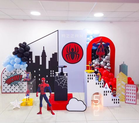 Swinging into superhero vibes with a Spiderman-themed 5th birthday bash! 🕷️🎉 Who wouldn't love a Spidey celebration, especially the lil' ones (or most millennials these days)? 🕸️✨ In just one week, we weaved magic with hand-crafted decor, transformed shoeboxes into skyscrapers, and drenched every corner in detailed Spiderman charm. 🏙️🕷️ A big shoutout to @layal.photography for trusting us to bring the superhero dreams to life! 🙌🎈 WhatsApp us on +96897698087 for event planning and decor rent... Spiderman Theme Backdrop, Spiderman Welcome Party Sign, Spiderman Backdrop, Spider-man And His Amazing Friends Birthday Party, Spider-man And His Amazing Friends Birthday, Homecoming Themes, One Week, Birthday Bash, 5th Birthday