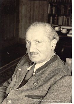 Martin Heidegger - 1950 Continental Philosophy, Martin Heidegger, Western Philosophy, Great Philosophers, Philosophers, Book Of Life, Philosophy, Literature, Human