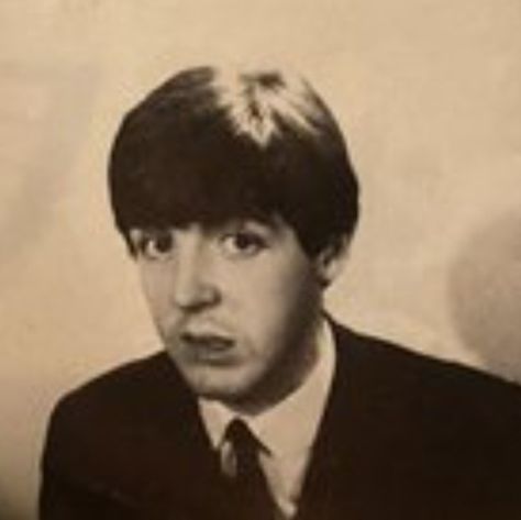 Paul mccartney 
The beatles
Funny meme
Beatles
Rare beatles pictures Beatles Funny, The Quarrymen, Beatles George, Bug Boy, Sir Paul, Teddy Boys, Paul George, The Fab Four, So Funny