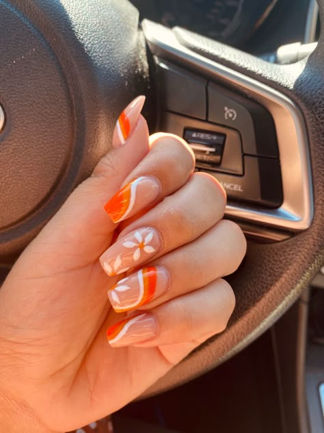 Nude Flower Nails, Colorful Trendy Nails, Aloha Nails, Country Acrylic Nails, Cute Red Nails, Almond Acrylic Nails Designs, Nail 2023, Sunset Nails, Summer Gel Nails