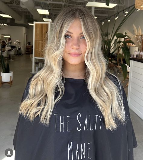 Slightly Blonde Hair, Light Blonde Face Framing Highlights, Painted Highlights Blonde, Bright Blonde Ends, Teasy Lights Blonde With Money Piece, Dark Root Blond, Fall Hair For Pale Skin Blue Eyes, Dark Blonde With Face Framing Highlights, Natural Grown Out Blonde Hair