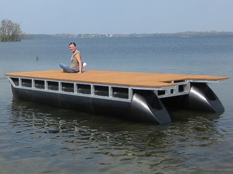 Pontoon Boat Ideas, Pontoon Houseboat, Yatch Boat, Utility Boat, Floating Architecture, Make A Boat, Floating Platform, Buy A Boat, Floating Dock