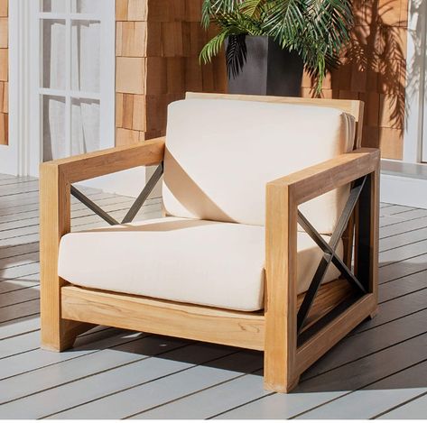 Safavieh CPT1009A Couture Curacao Brazilian Teak Outdoor Patio Club Chair, Natural/White Outdoor Club, Cream Cushions, Outdoor Patio Chairs, Outdoor Chaise Lounge, Teak Outdoor, Diy Furniture Couch, Club Chair, Couch Furniture, Lounge Chair Outdoor