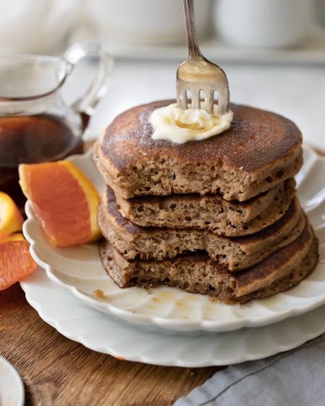 Vital Wheat Gluten Pancakes, Teff Flour Pancakes, Teff Flour Recipes, Teff Pancakes, Wfpb Breakfast, Quick Pancakes, Teff Recipes, Sweet Pancakes, Farm Recipes