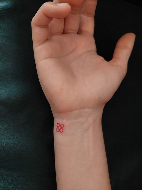 Barcelona panot flower red tiny tattoo wrist Barcelona Tattoo Ideas Spain, Barcelona Inspired Tattoo, Barcelona Tile Tattoo, Barcelona Flower Tattoo, Red Tiny Tattoo, Gaudi Tattoo, Barcelona Tattoo Ideas, Spain Inspired Tattoo, Spain Tattoos Ideas