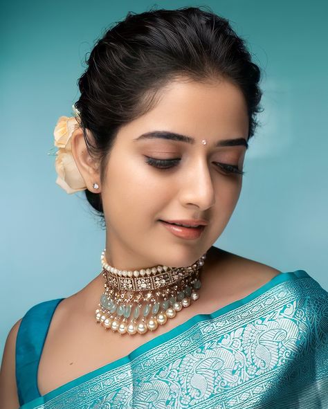 Jaanu on Twitter: "Good morning 🌻… " Pink Banarasi Silk Saree, Traditional Wardrobe, Culture Of India, Ashika Ranganath, Kanjeevaram Sarees, Sky Pink, Banarasi Silk Saree, Wedding Saree Indian, Blue Saree